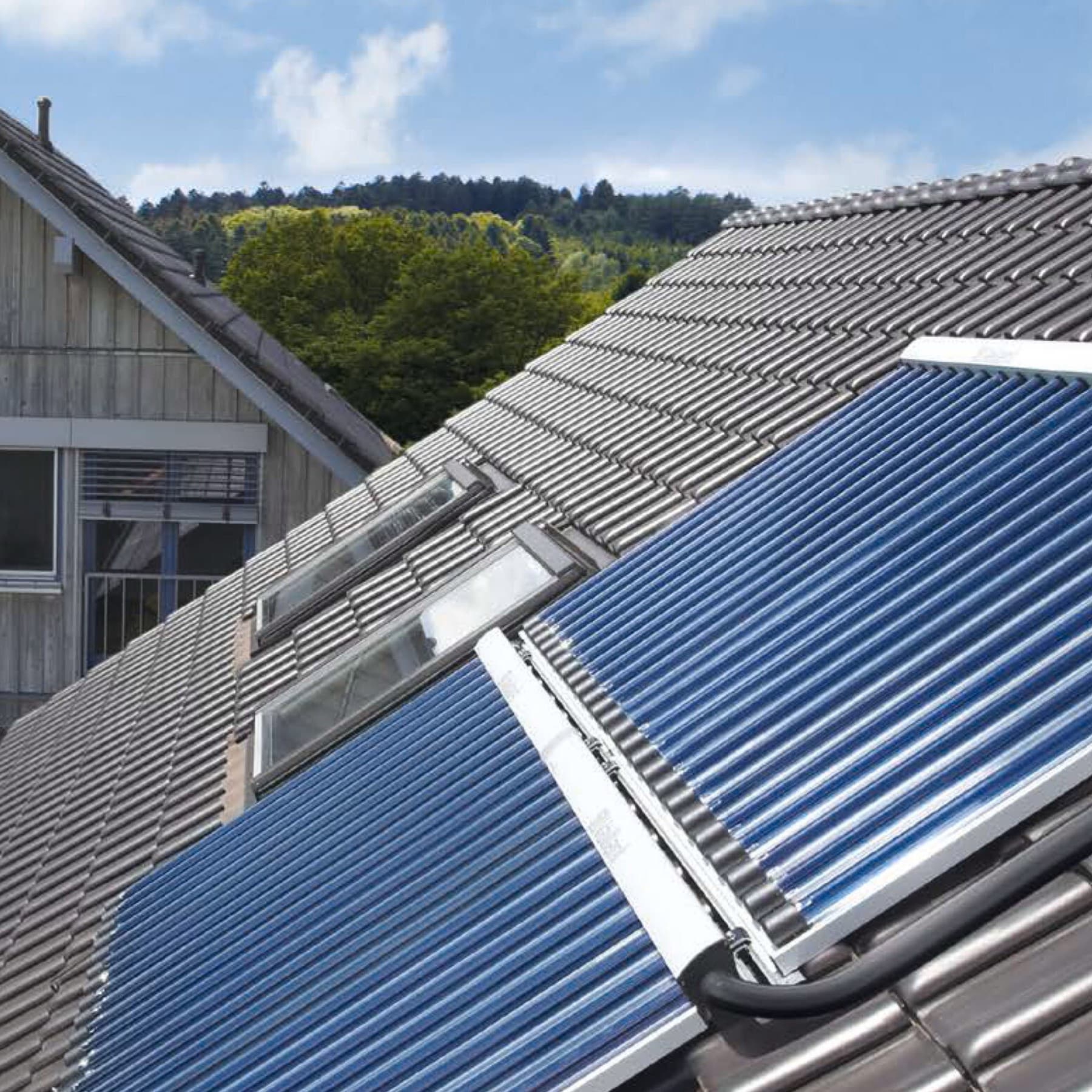 Solárny kolektor Vaillant na streche