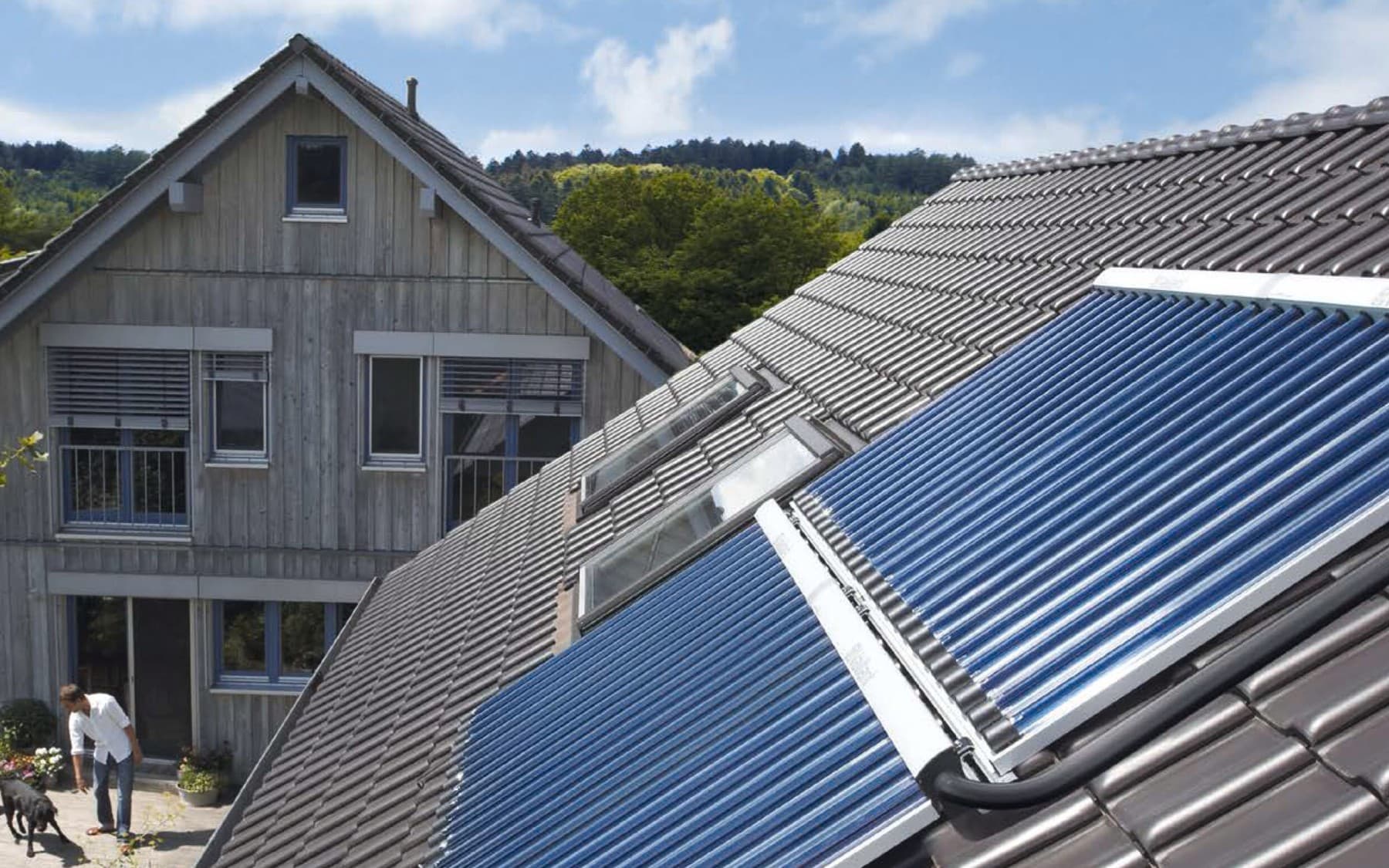 Solárny kolektor Vaillant na streche